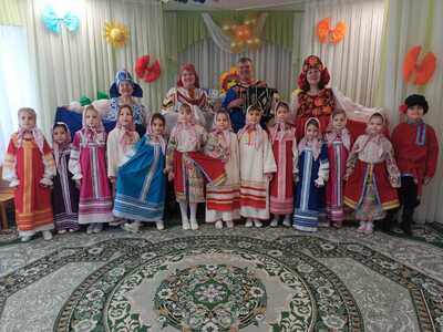 Вокальный ансамбль "Варенька" в гостях